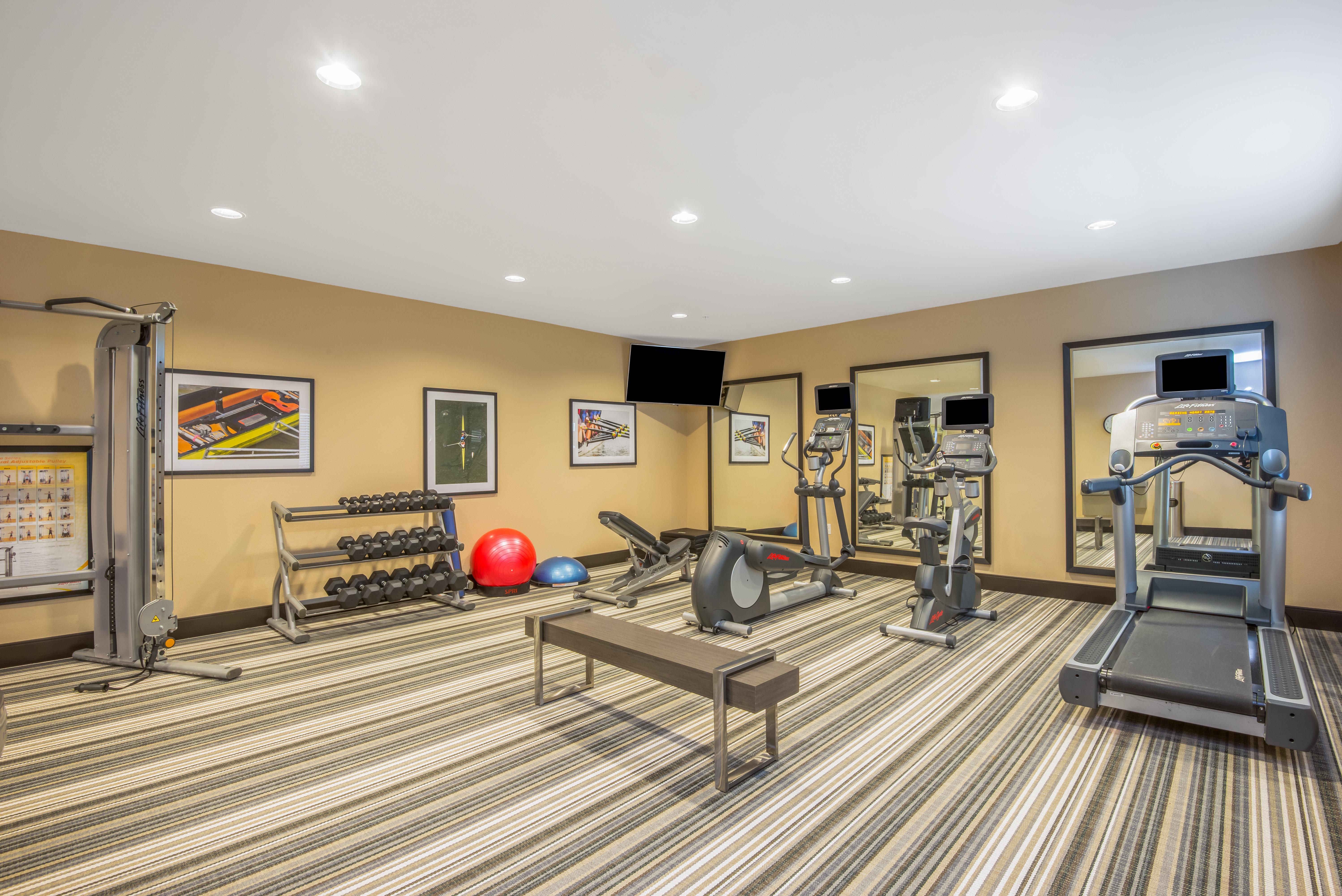 Candlewood Suites Columbia Hwy 63 & I-70 By Ihg Exteriör bild